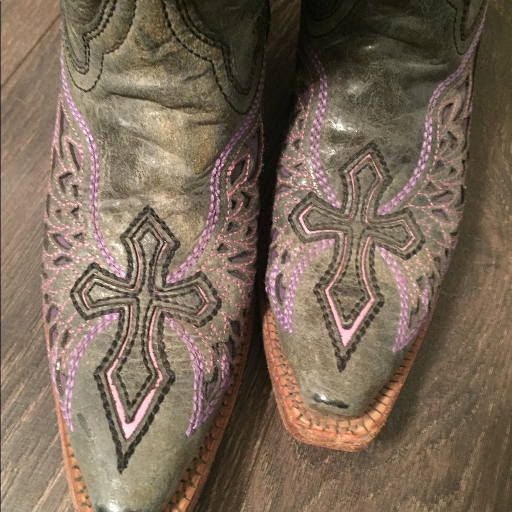 Corral boots